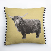 Load image into Gallery viewer, Pedigree Billy Coo Cushion
